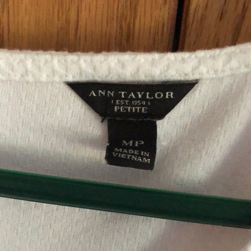 Ann Taylor Peplum Sleeveless Top size MP - Picture 3 of 14